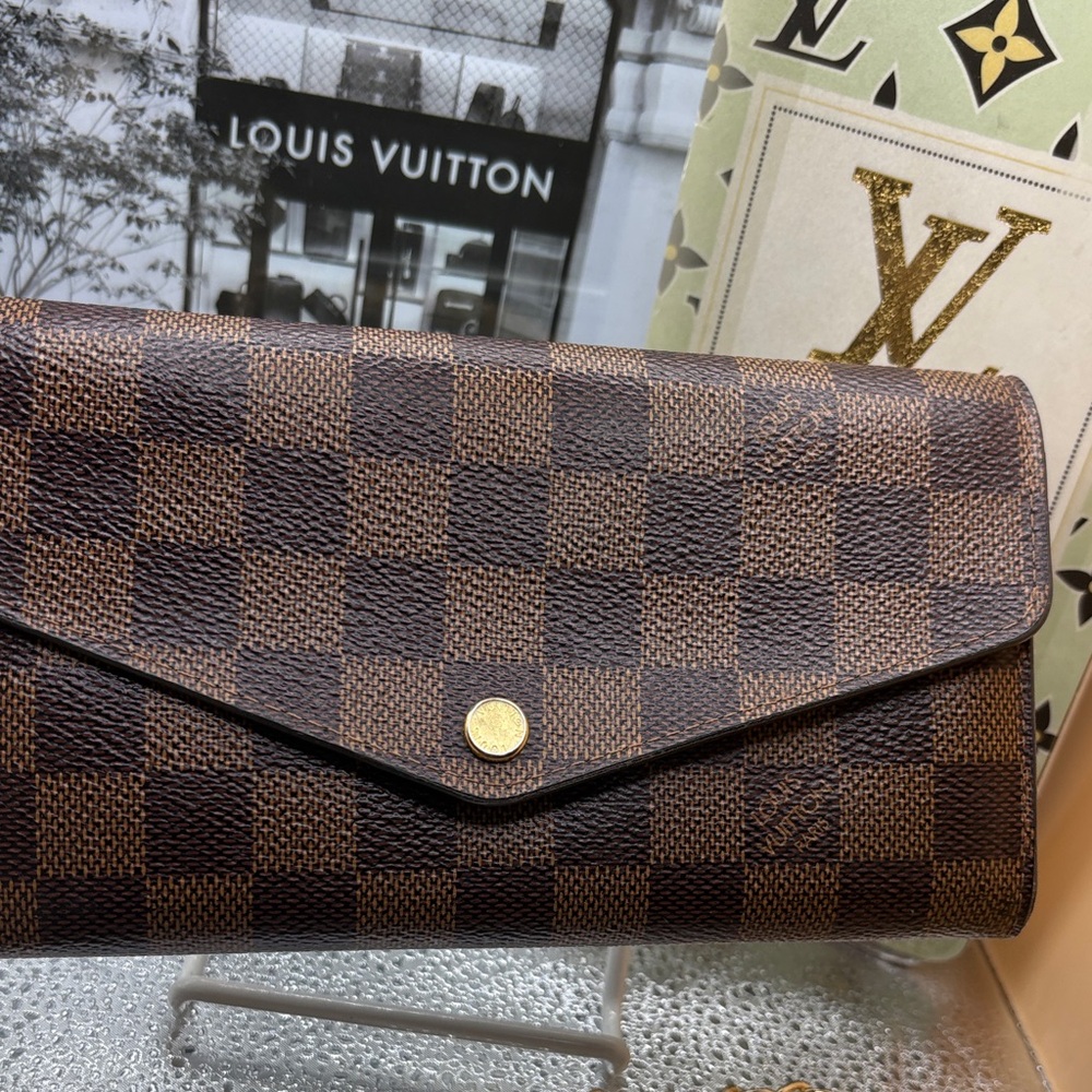 Louis Vuitton🌼Brown & Pink🩷 Interior Damier Ebene long Sarah Wallet-EUC - Picture 9 of 11
